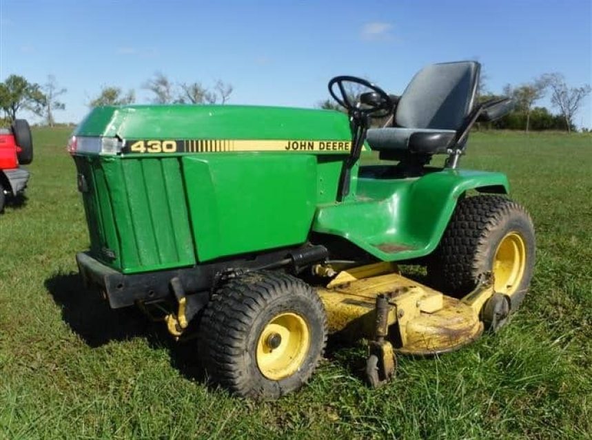 Fűnyíró traktor használt diesel img
